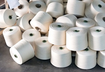 Best Quality poly cotton yarn which is used for knitting and weaving