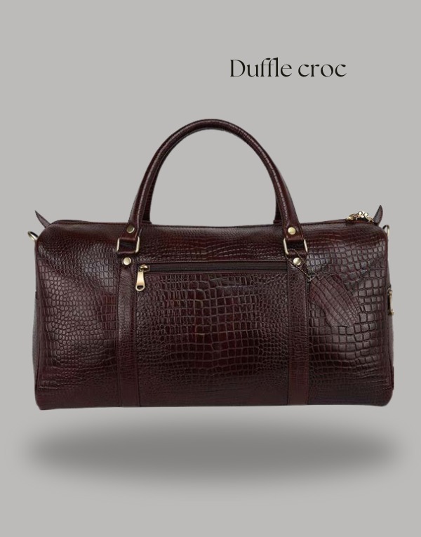 Best suit leather duffel bags for travellers carrying heavy goods